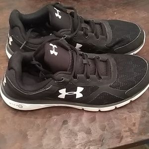Under Armour 1258789-001 Micro G Velocity RN